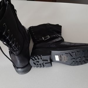 Torrid black boots